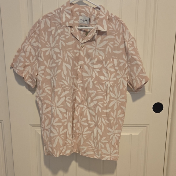 Goodfellow & Co Men's Light Brown Leaf Print Shirt - Picture 1 of 5